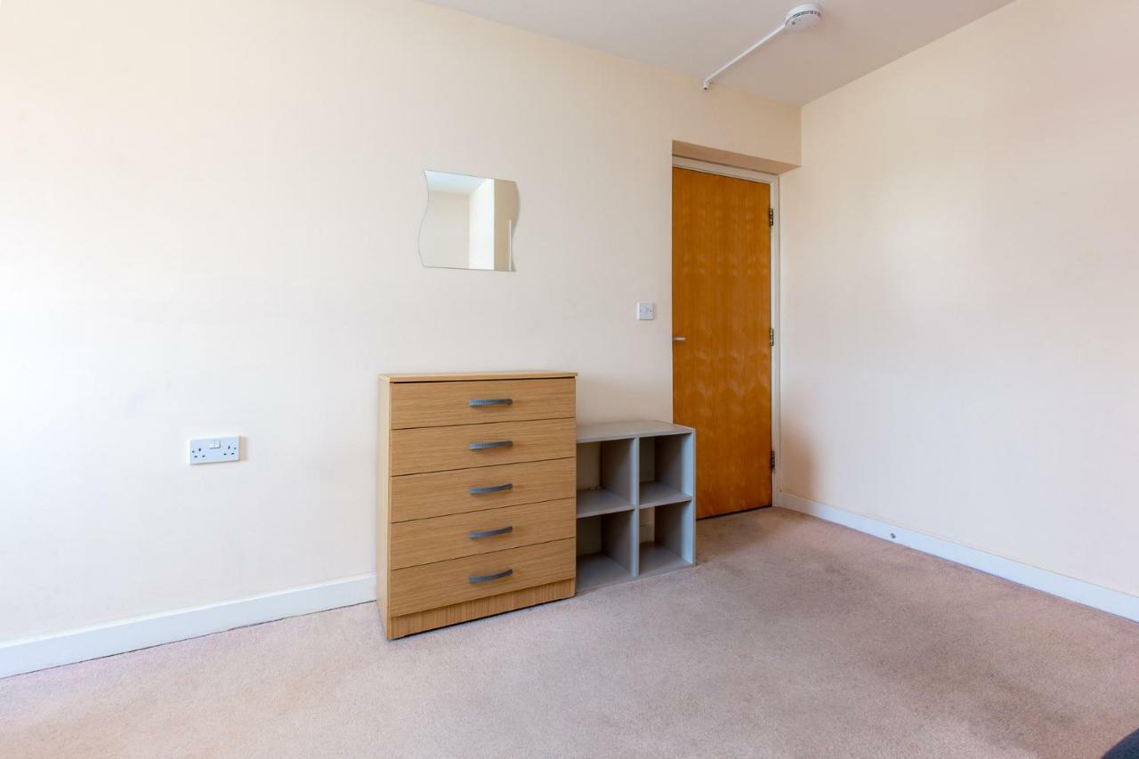 Pioneer Close *